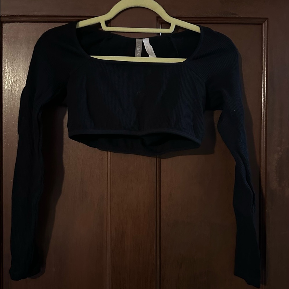 Black Long Sleeve Crop Top